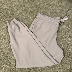 Lululemon On The Fly Jogger. Color: Light grey Size: 12